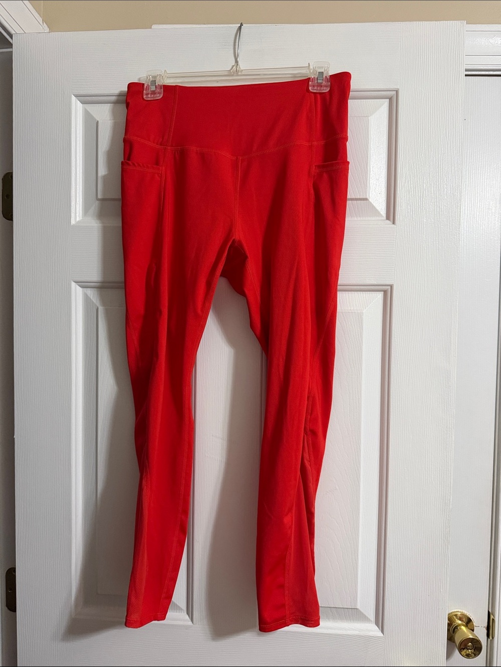 Avia Women's Red Pull On Athletic Athleisure Workout Leggings with Pockets M